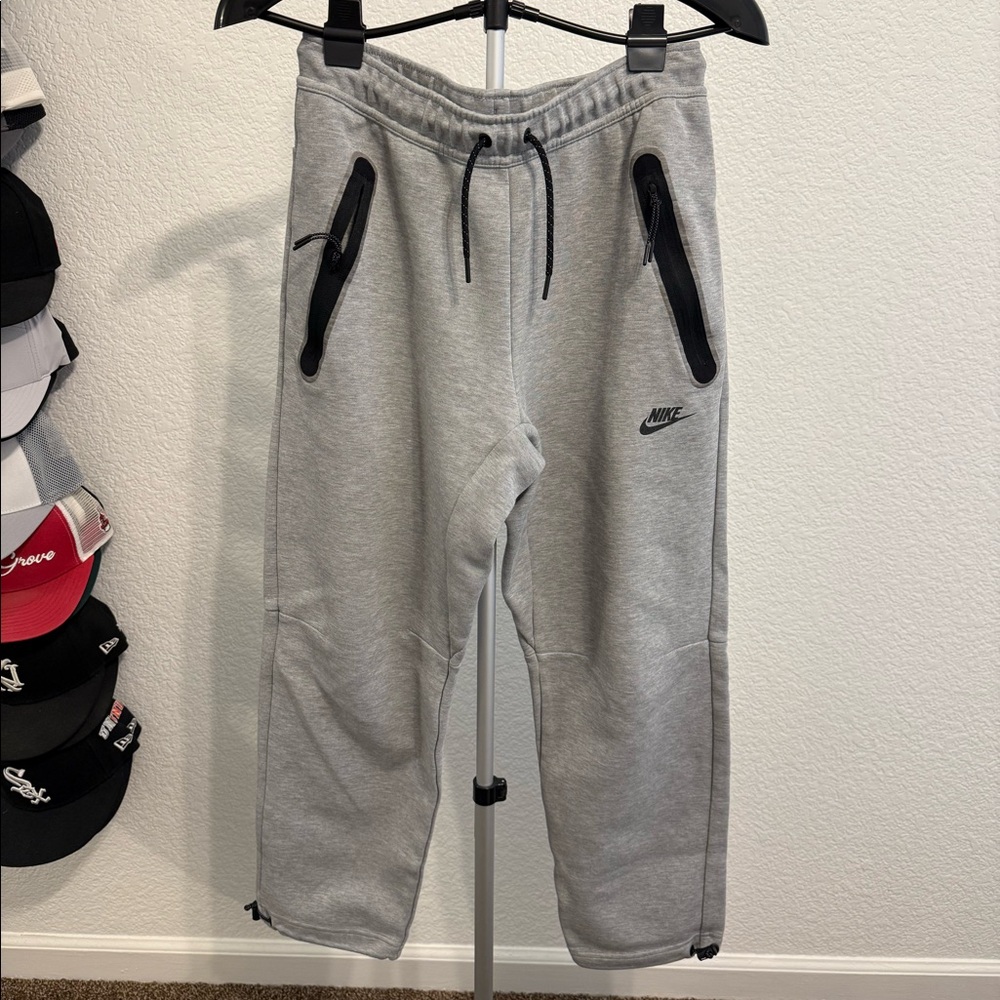 Men's NIKE sweatpants size small